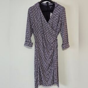 NWT B+W geometric Print Faux Wrap Deep-V Le Chateau Lon Dress Size Large